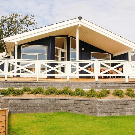 4 Person Holiday On A Holiday Park In V Holiday home